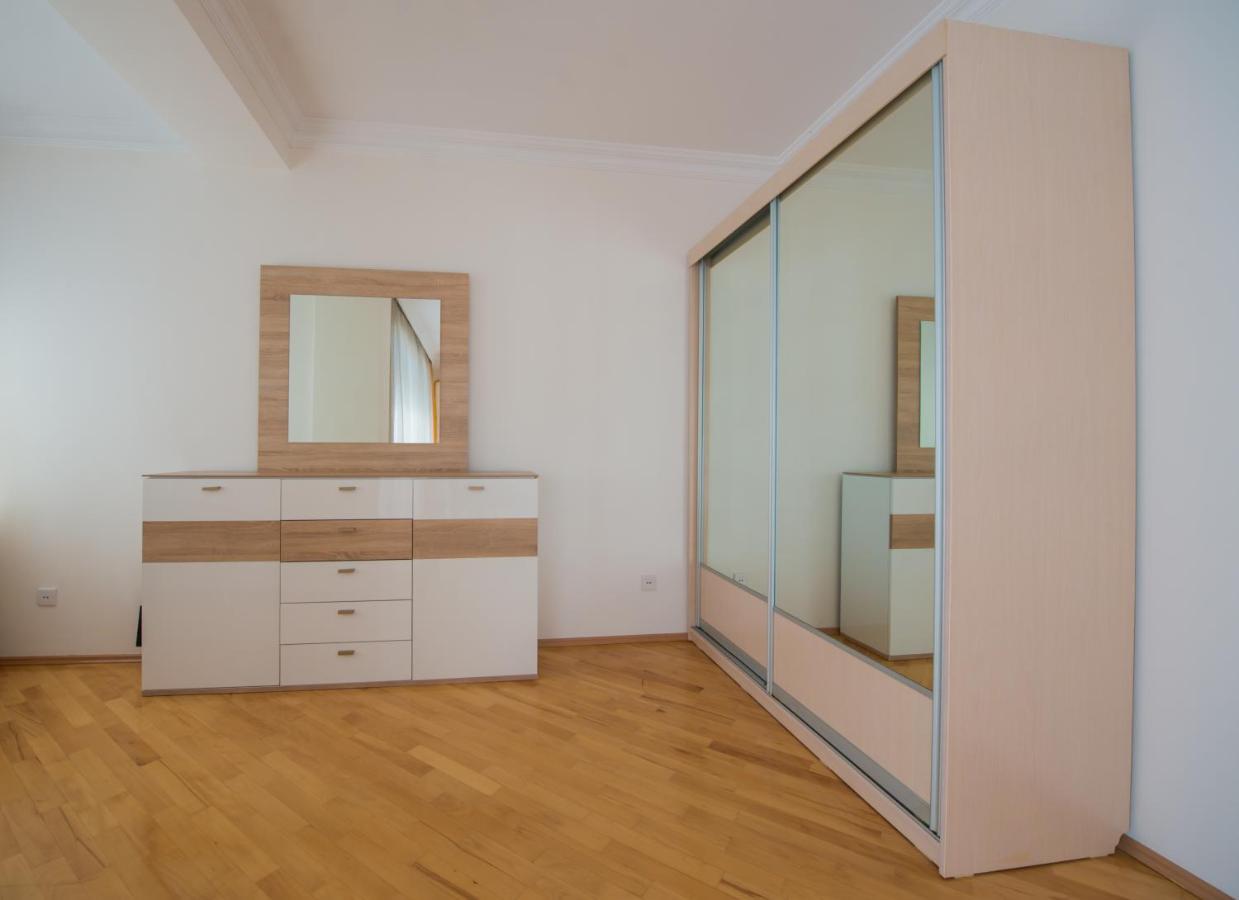 באקו Central Apart מראה חיצוני תמונה